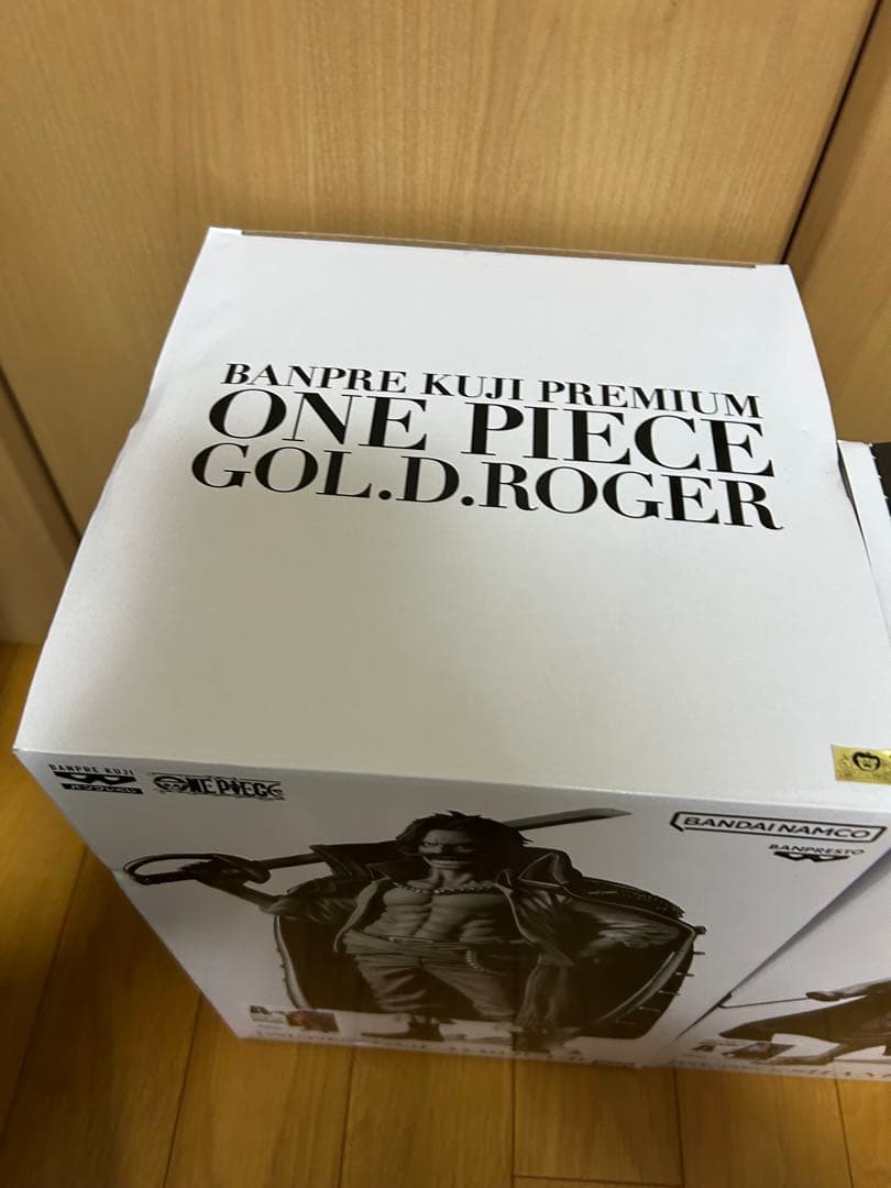 ワンピース　バンプレくじプレミアム　A賞 シャンクス　A賞 ロジャー　2体セット