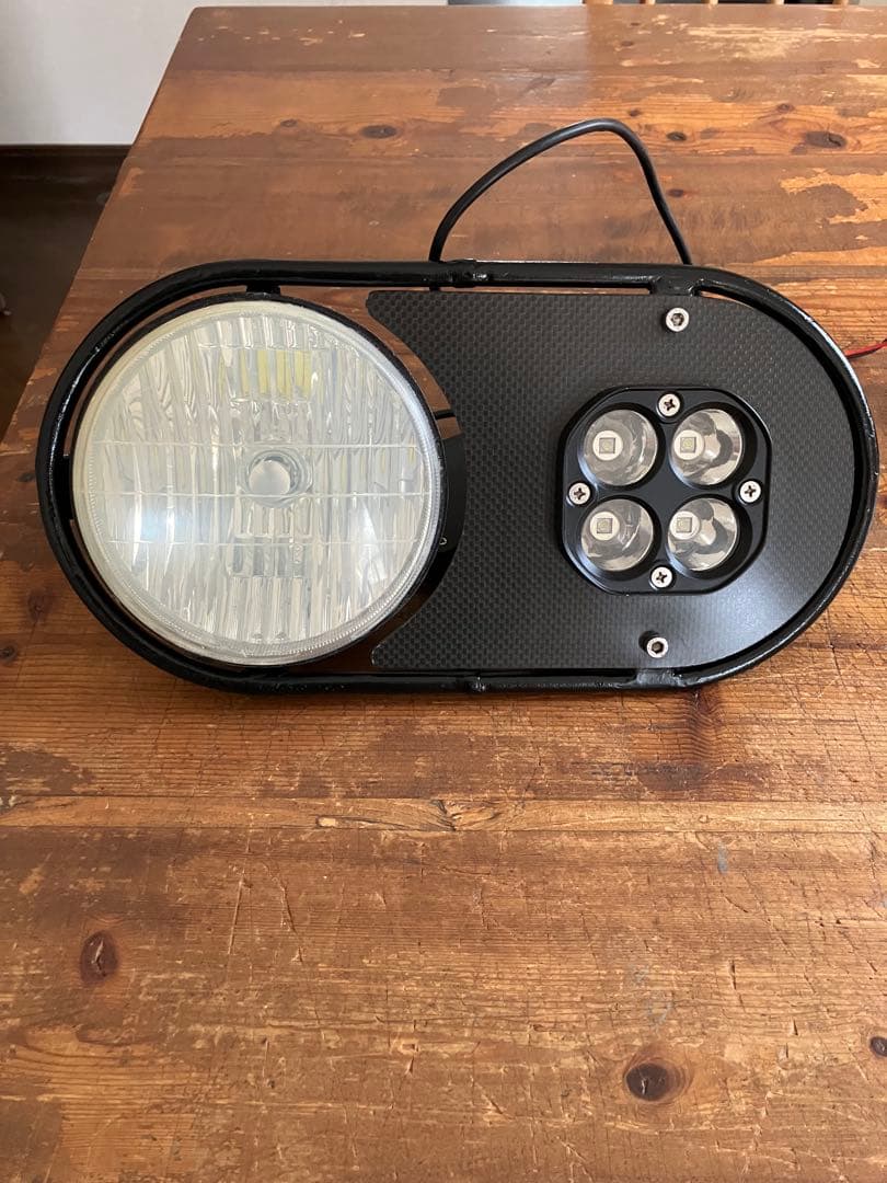 ズーマーヘッドライトデカ目