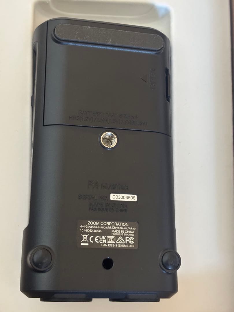 Zoom R4 MultiTrak マルチトラックレコーダー