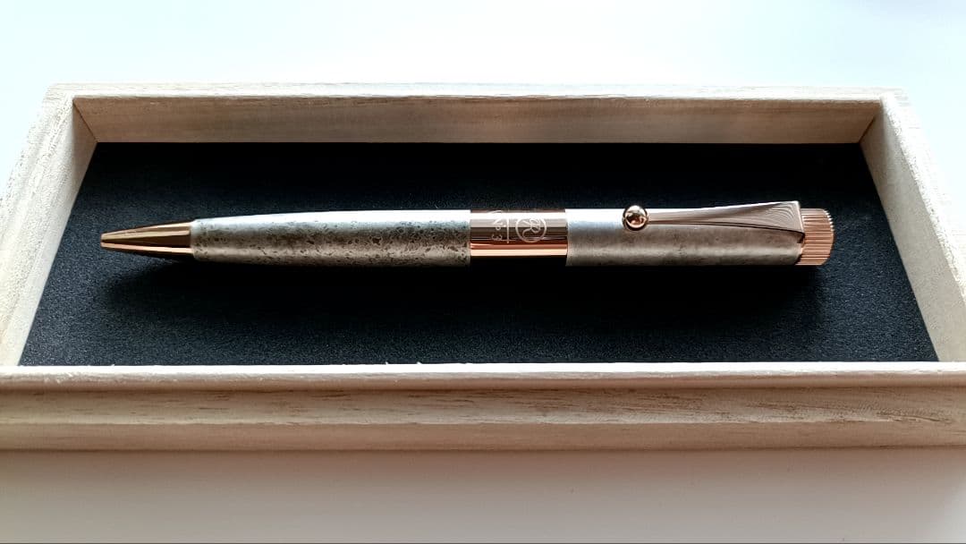 Romeo No.3 斑紋純銀色 / アプリコットゴールド 細軸