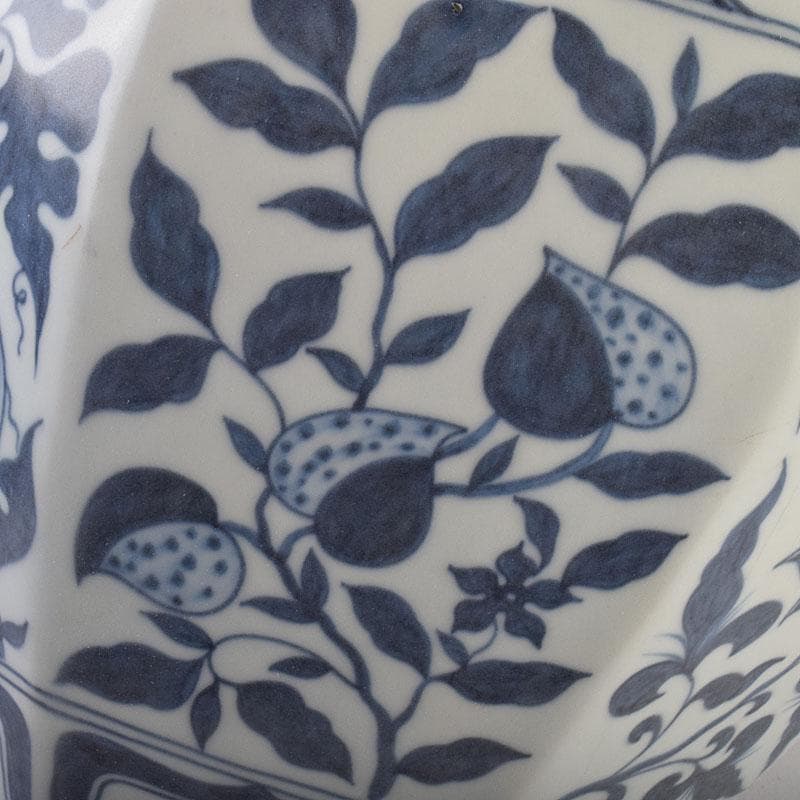 中国　青花　花弁文　八角面取瓶　壺　C　8945A