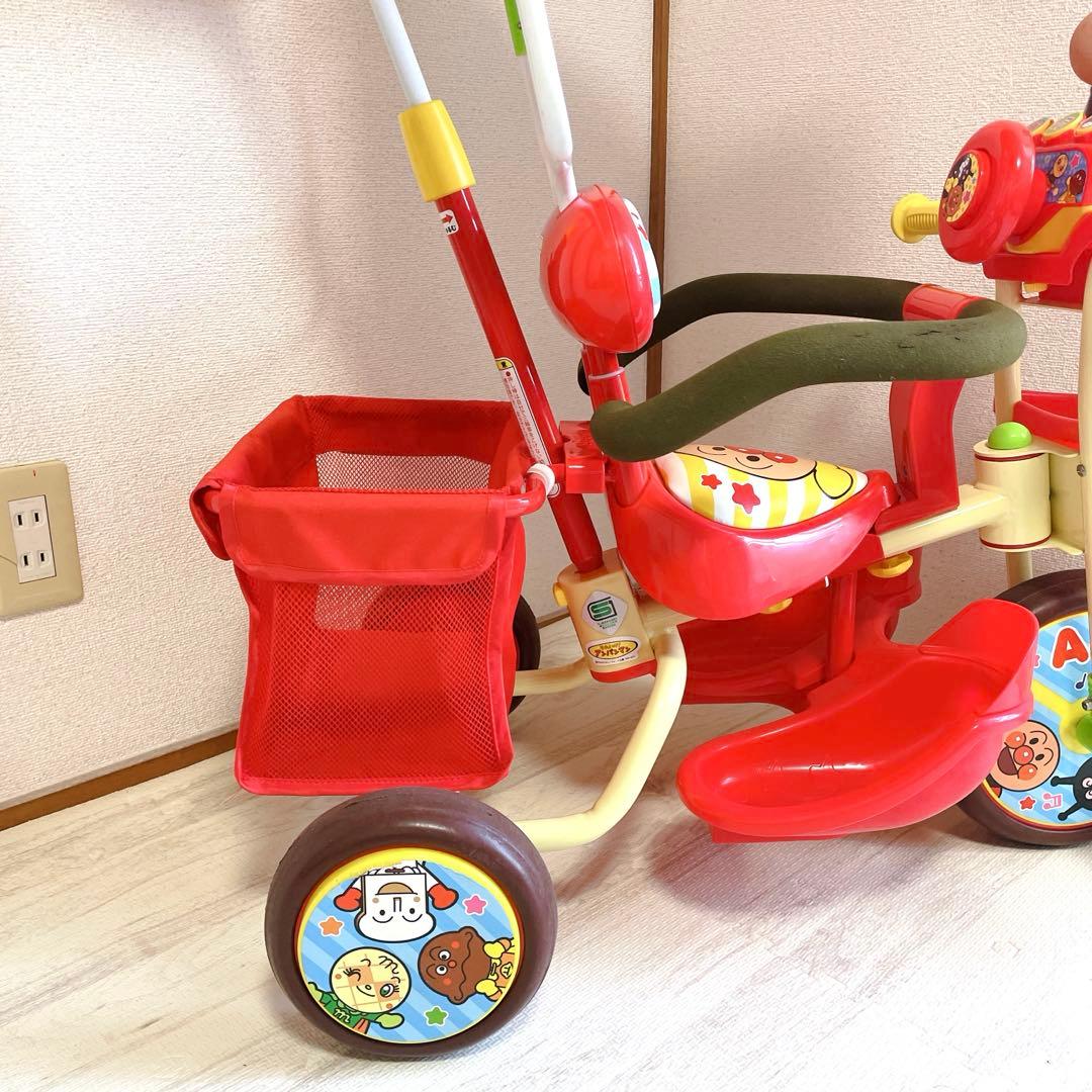 美品 エム・アンド・エム それいけ！アンパンマン デラックスII 三輪車 レッド