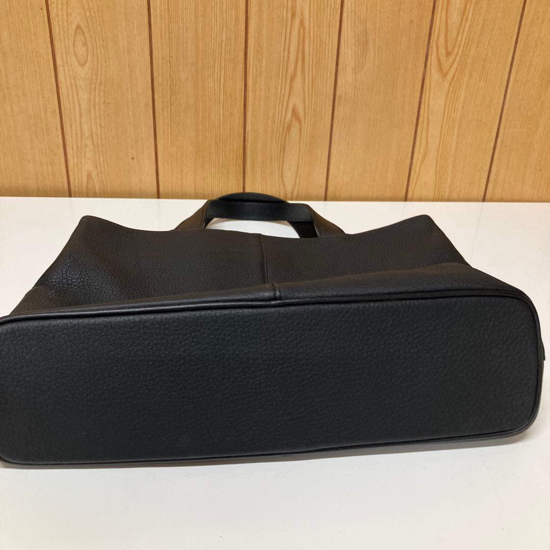 E22 Burberry バーバリー レザー トートバッグ ハンドバッグ