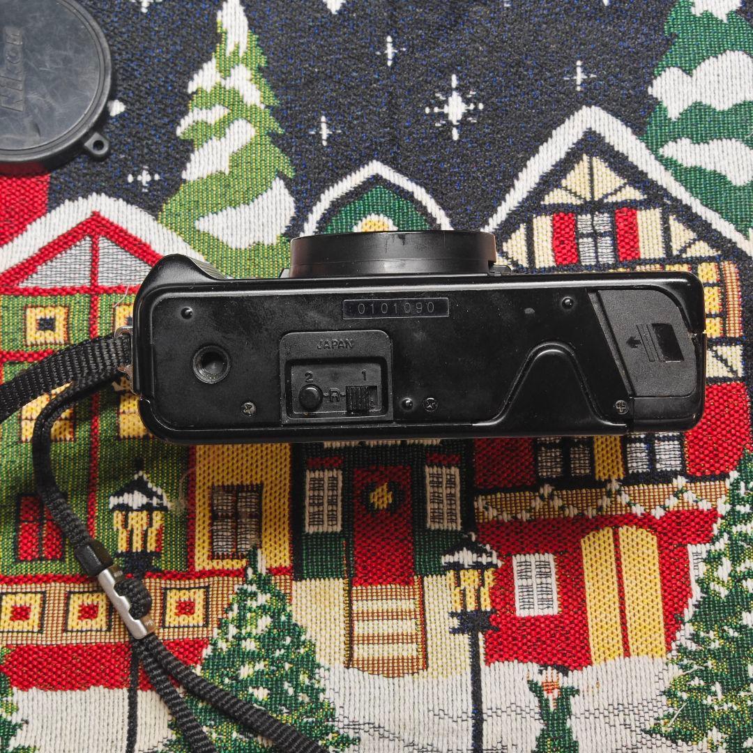 完動美品　Nikon L35AF 35mm F2.8 ピカイチ　ISO1000