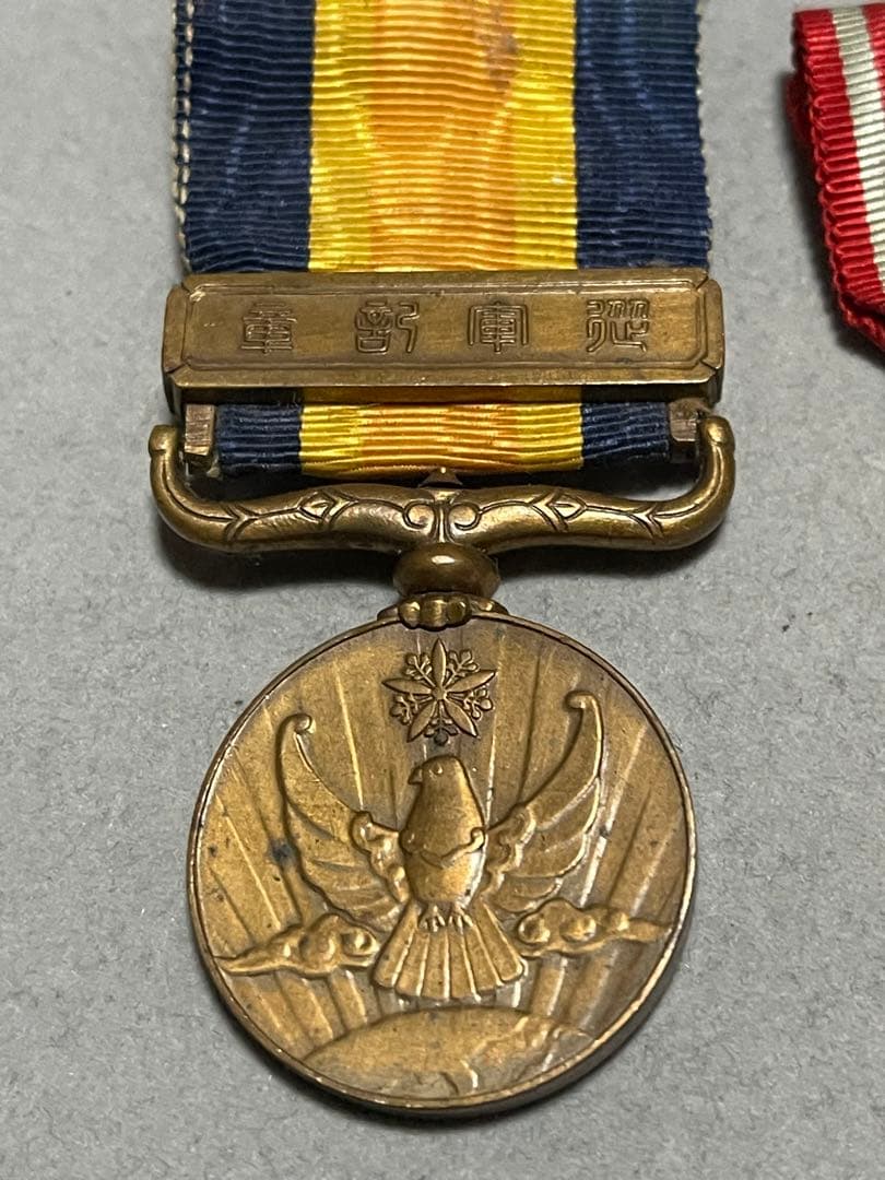 アンティーク勲章やバッチ色々各種(年数経過品)お値下げ不可