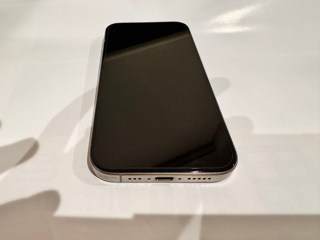 【値下げ中】『美品』iPhone 15 Pro ナチュラルチタニウム 128GB