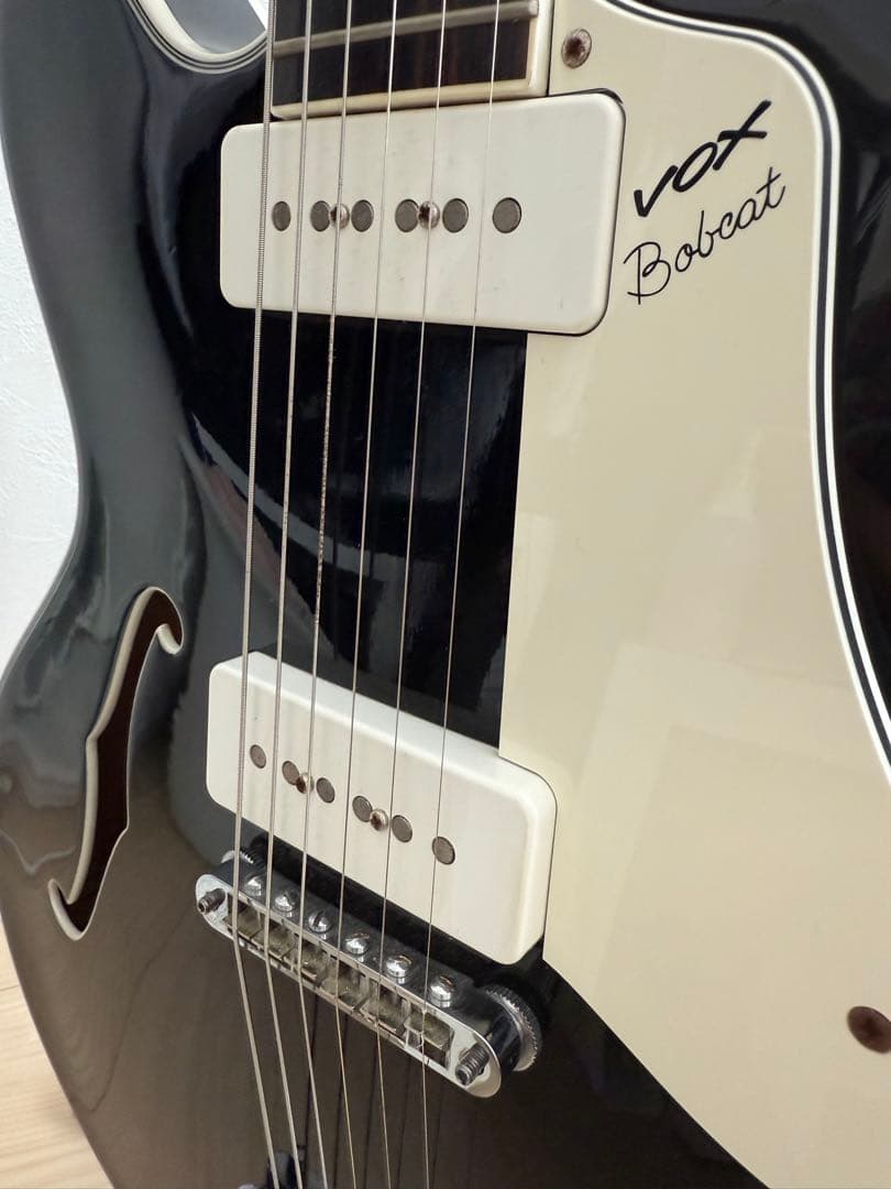 VOX / Bobcat V90 セミアコ ギター ハードケース付属