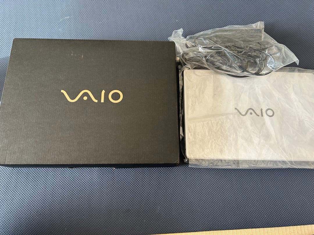 VAIO S11 小型軽量ノートPC Corei5 8G RAM