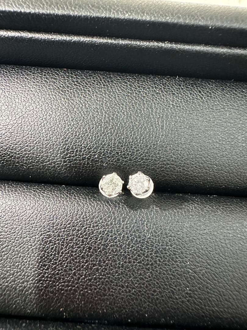 A2 ダイヤ　ピアス　ペア　pt900 0.18ctダイヤ×2 真贋済み