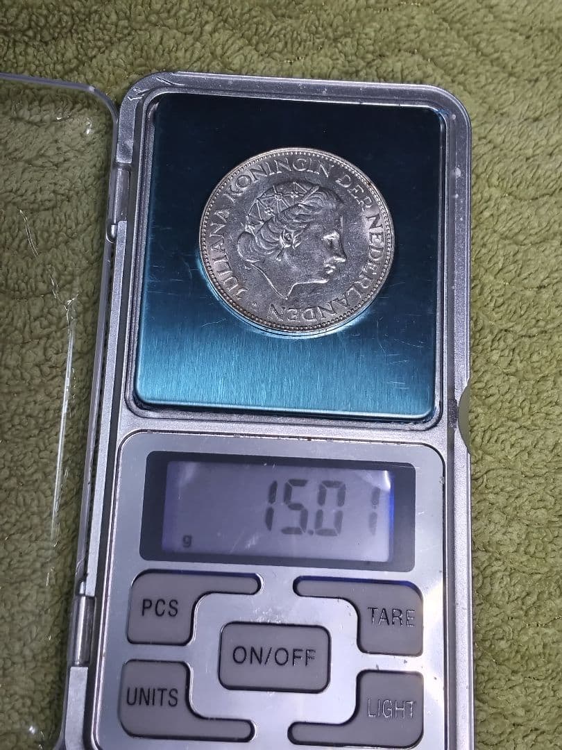 hab021 オランダ 旧貨幣 2.5ギルダー1938年,1966年 ２枚セット