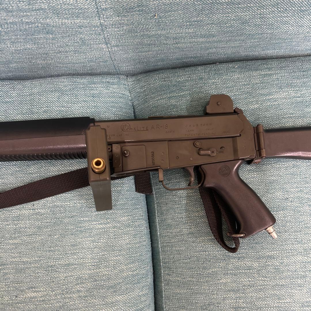 AR-18 ブラック ストラップ付き