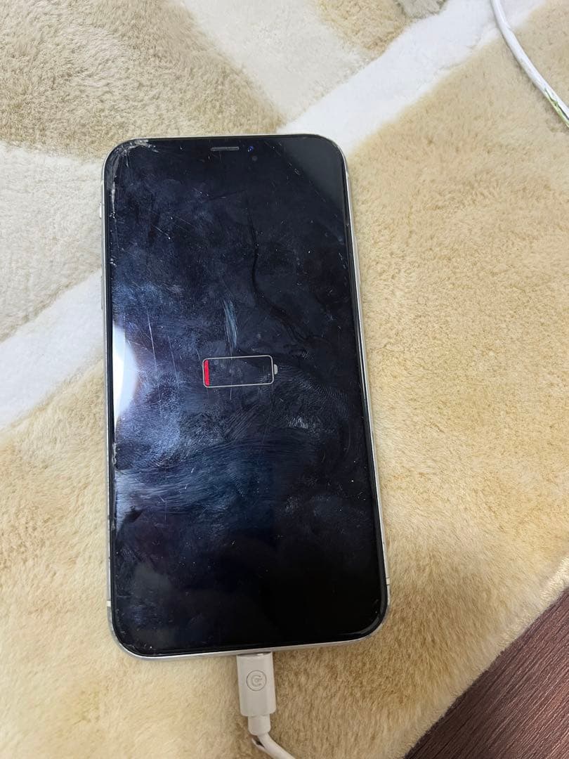 Apple iPhone XR ホワイト 128GB 本体