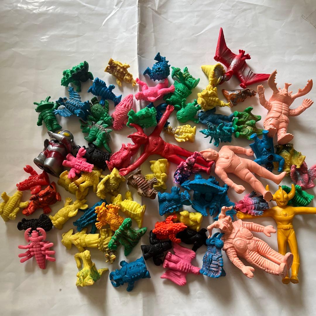 年代物　レトロ　ウルトラマンシリーズ 怪獣フィギュア 約50体セット