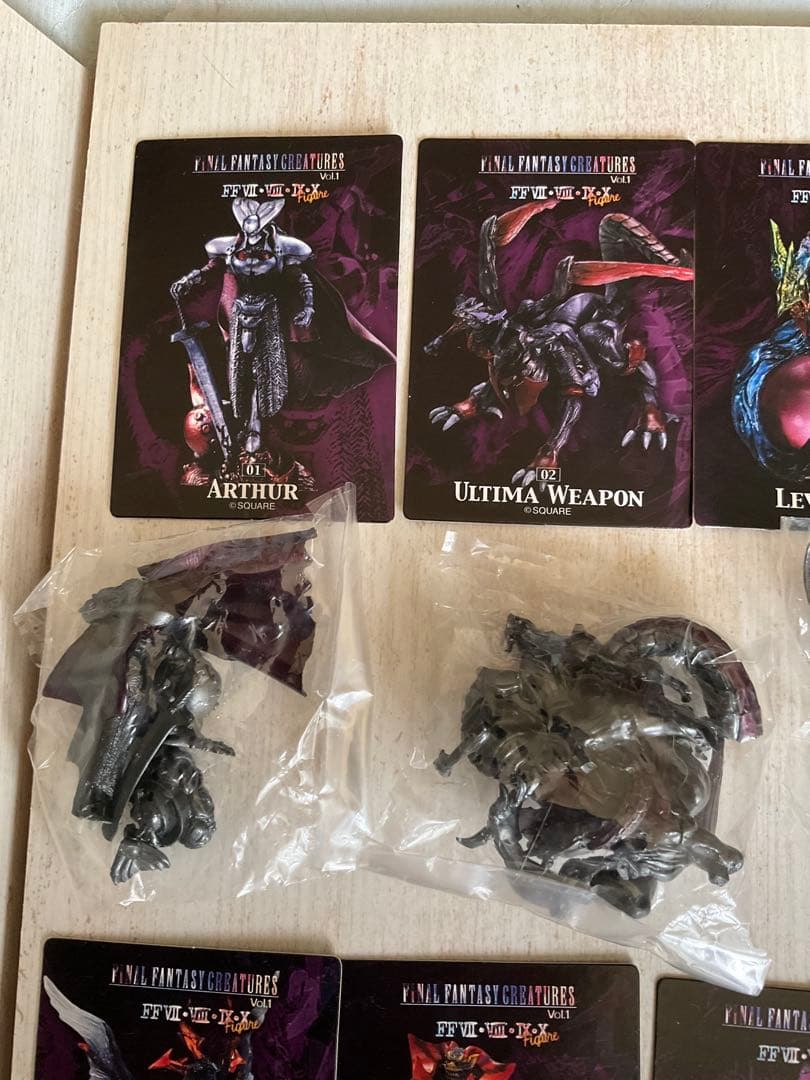 FF クリーチャーズ　フィギュア　メタリックバージョン9個セット
