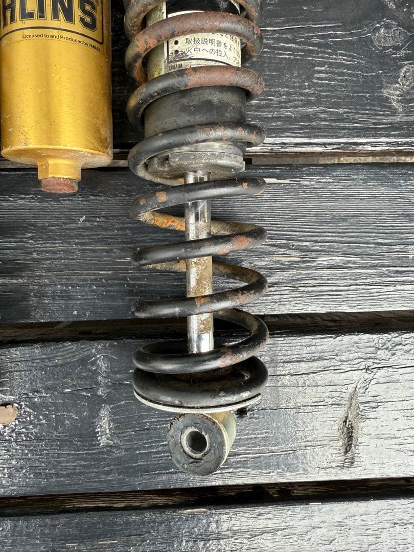 ÖHLINS サスペンション