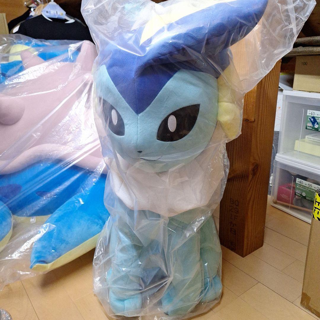 オマケ付き　ポケモンセンター　シャワーズ　等身大　ぬいぐるみ　おすわり