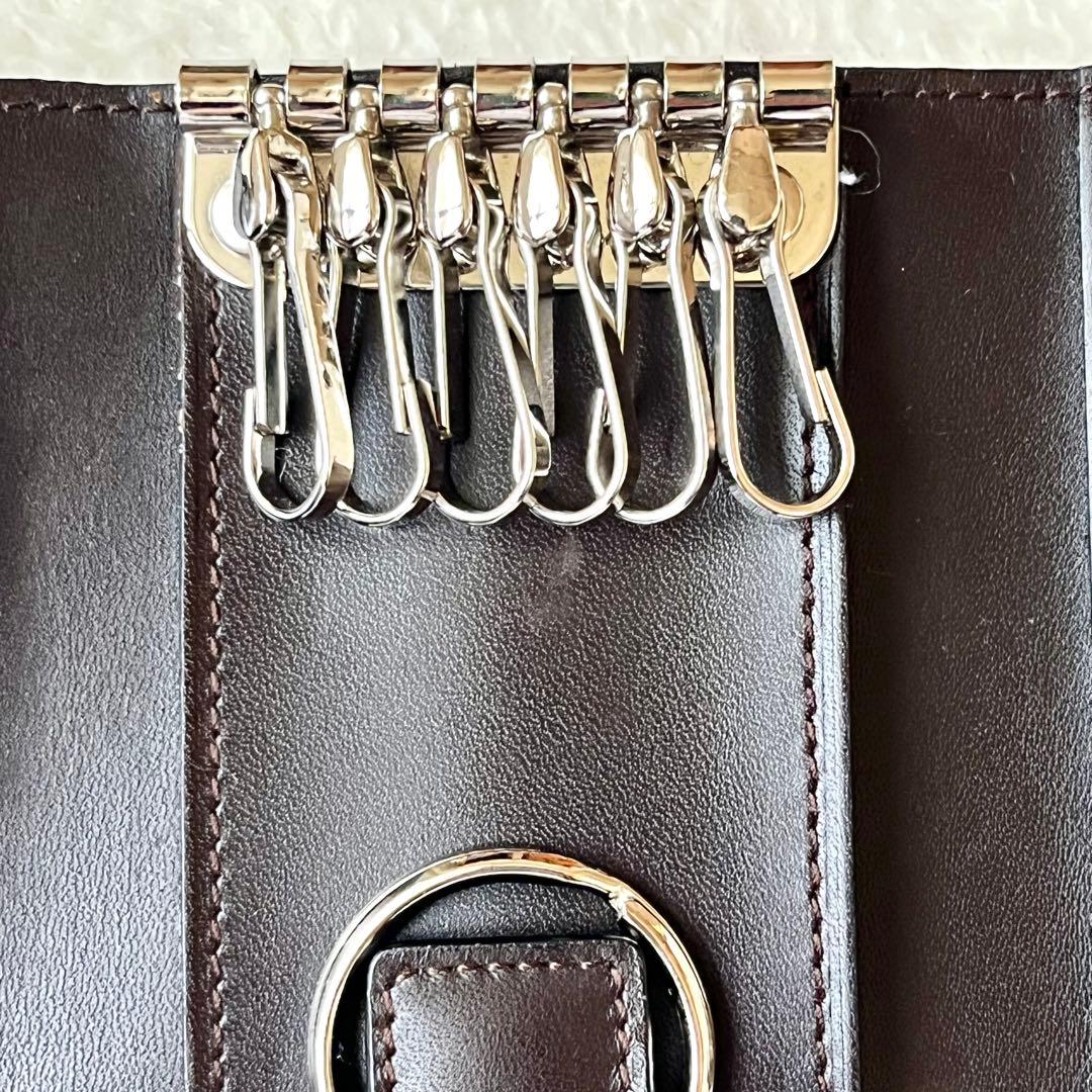 サルヴァトーレフェラガモ キーケース 6連 キーリング 札入れ 男女兼用