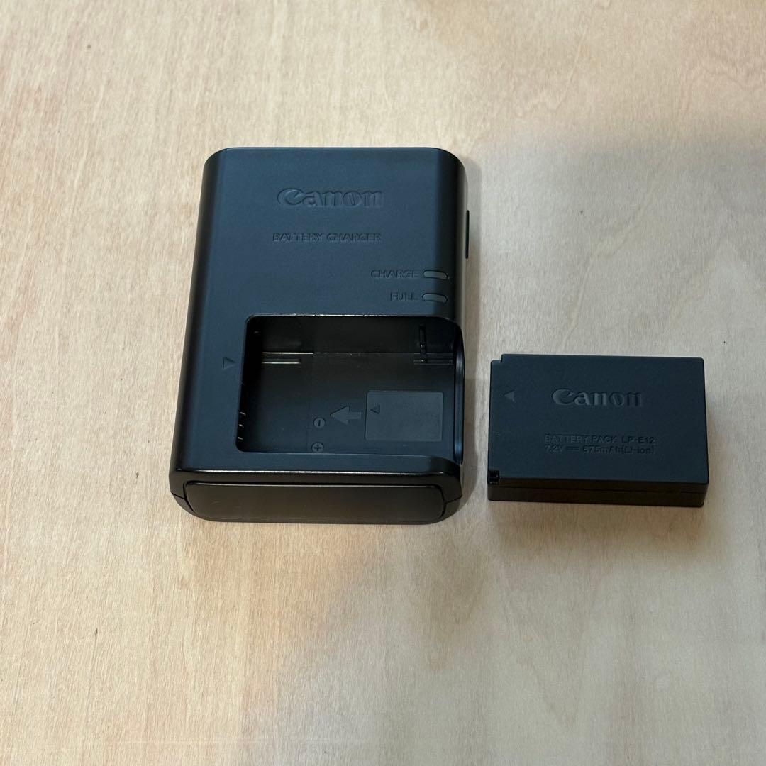 【極美品】Canon キヤノン ミラーレス一眼カメラ EOS M10レンズ2 黒