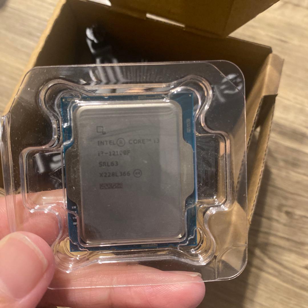 Intel Core i3-12100F 12世代 CPU