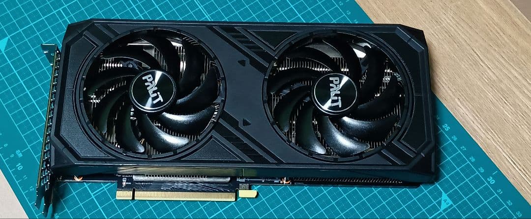 グラフィックボード・グラボ・ビデオカード Palit GeForce RTX4070 SUPER DUAL