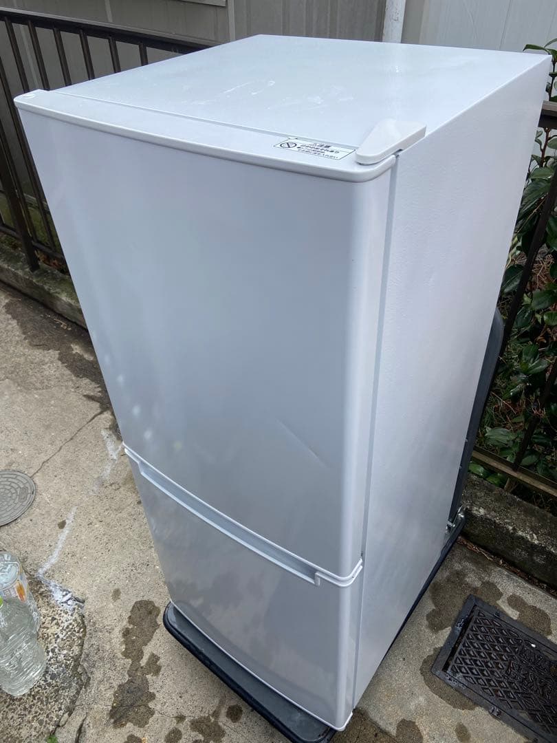 N511ニトリグラシア 106L 冷凍冷蔵庫 ホワイト