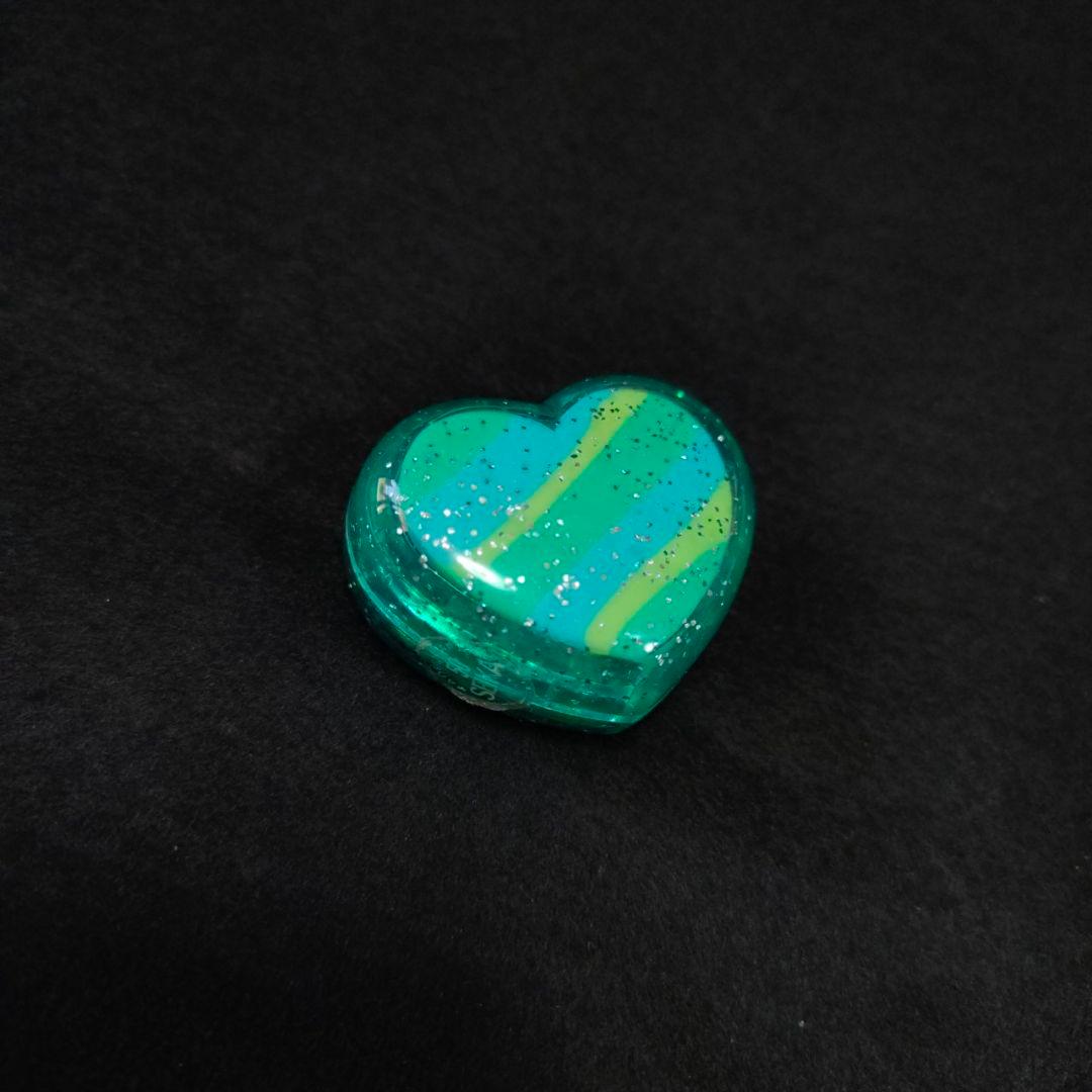 d*2様 ■ 昭和レトロ ハートのケースに入った消しゴム 緑色 SEIKA ■