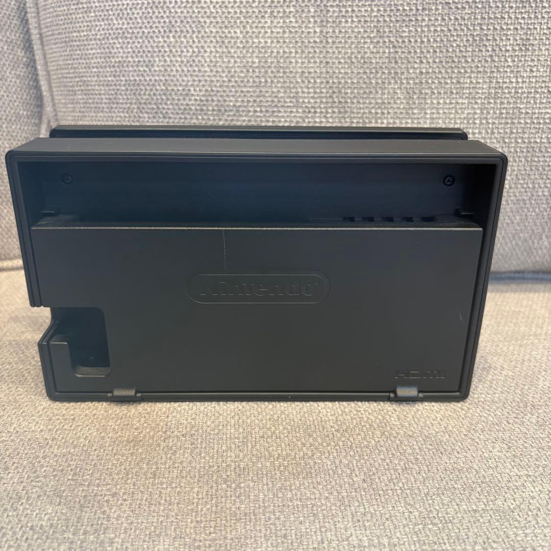 Nintendo Switch 本体（ニンテンドースイッチ）Joy-Conグレー