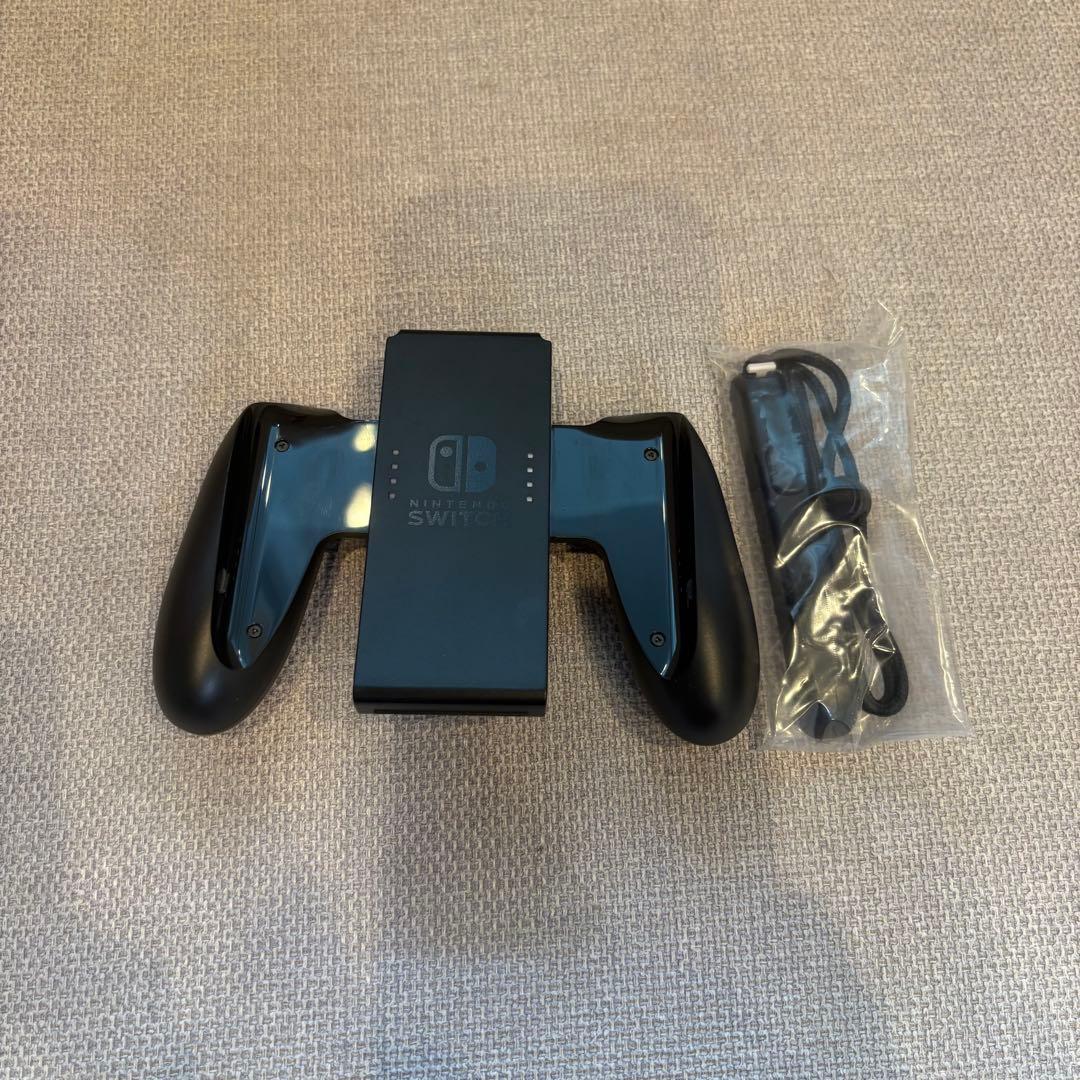 Nintendo Switch 本体（ニンテンドースイッチ）Joy-Conグレー