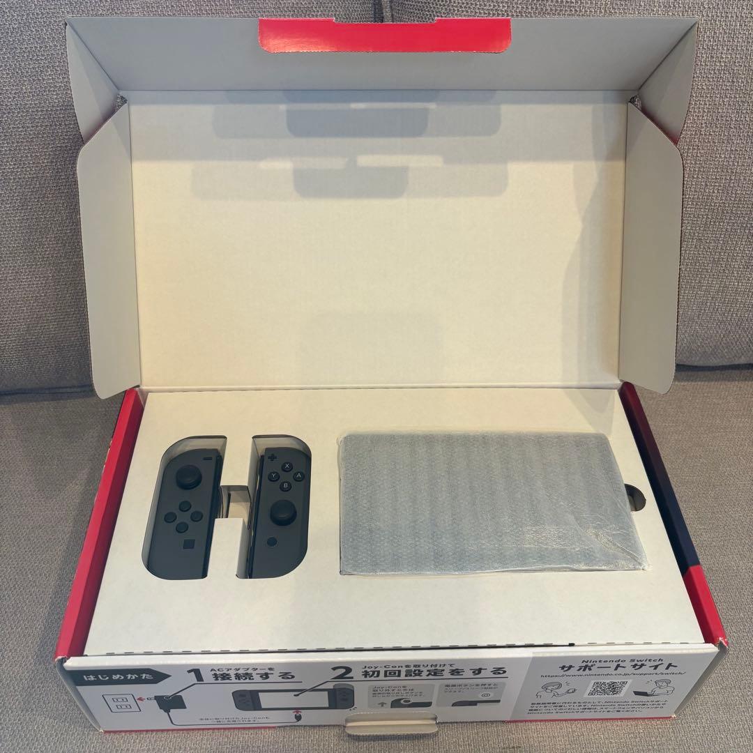 Nintendo Switch 本体（ニンテンドースイッチ）Joy-Conグレー
