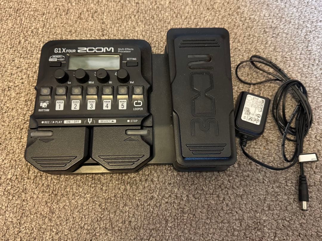 ZOOM G1X FOUR [ACアダプター付き]
