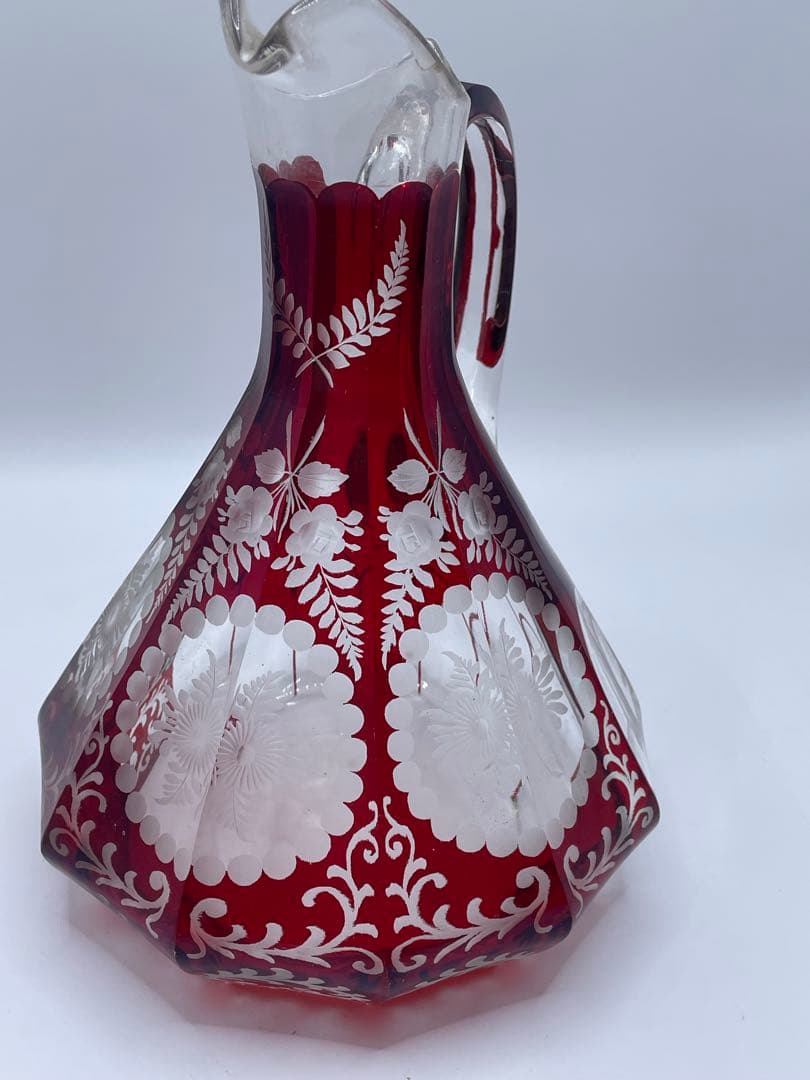 赤色エッチングデザインデカンタ