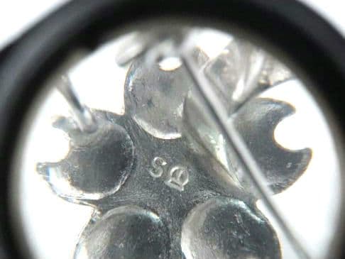 TASAKI 田崎真珠 タサキ シルバー ブローチ ローラアシュレイ　ハンカチ