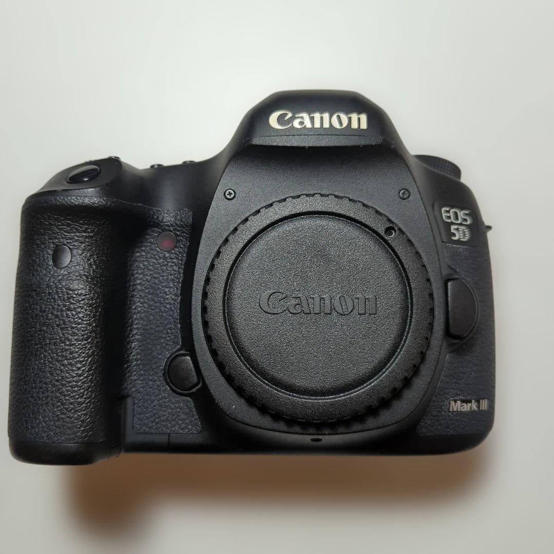 ♫キャノン EOS 5D Mark Ⅲ &バッテリーグリップ BG-E11