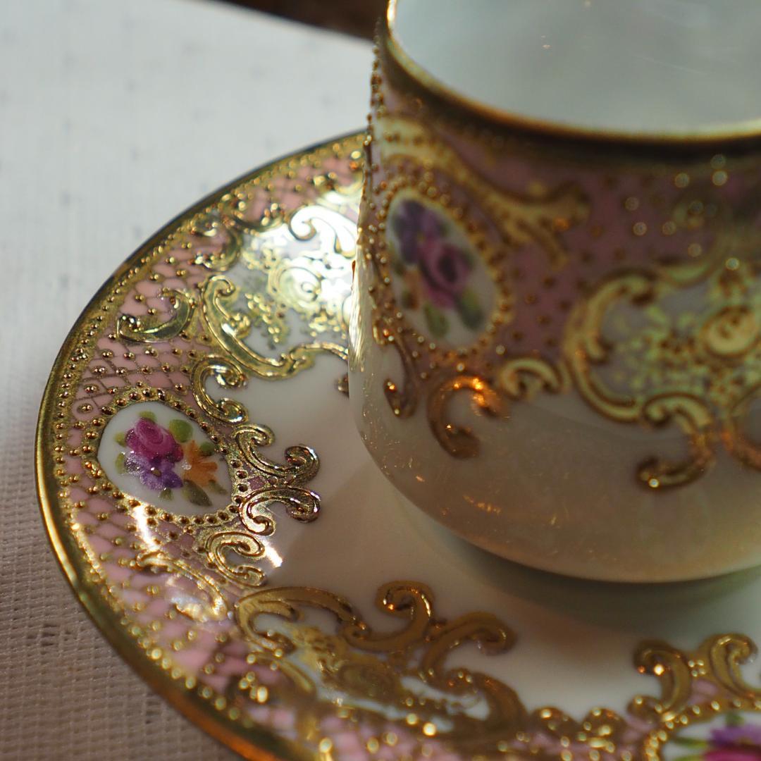 オールドノリタケ 金盛上陽刻桃地薔薇図紋 マルキ印 里帰り チョコレートカップ