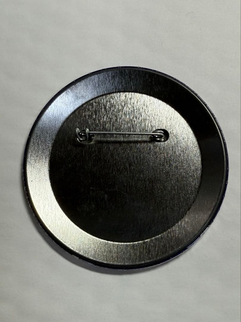 ダンガンロンパ LISTEN FLAVOR 王馬小吉のライアー缶バッジ