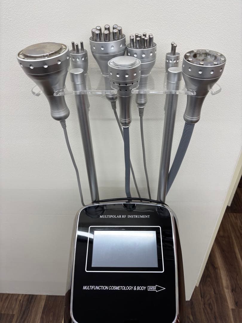 エステマシン　マルチポーラRF機器 　業務用キャビテーション　LED 痩身/美顔