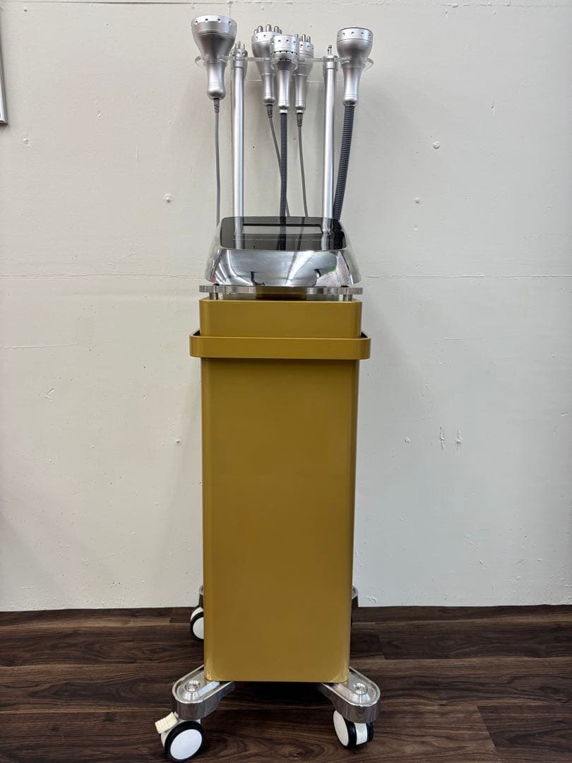 エステマシン　マルチポーラRF機器 　業務用キャビテーション　LED 痩身/美顔