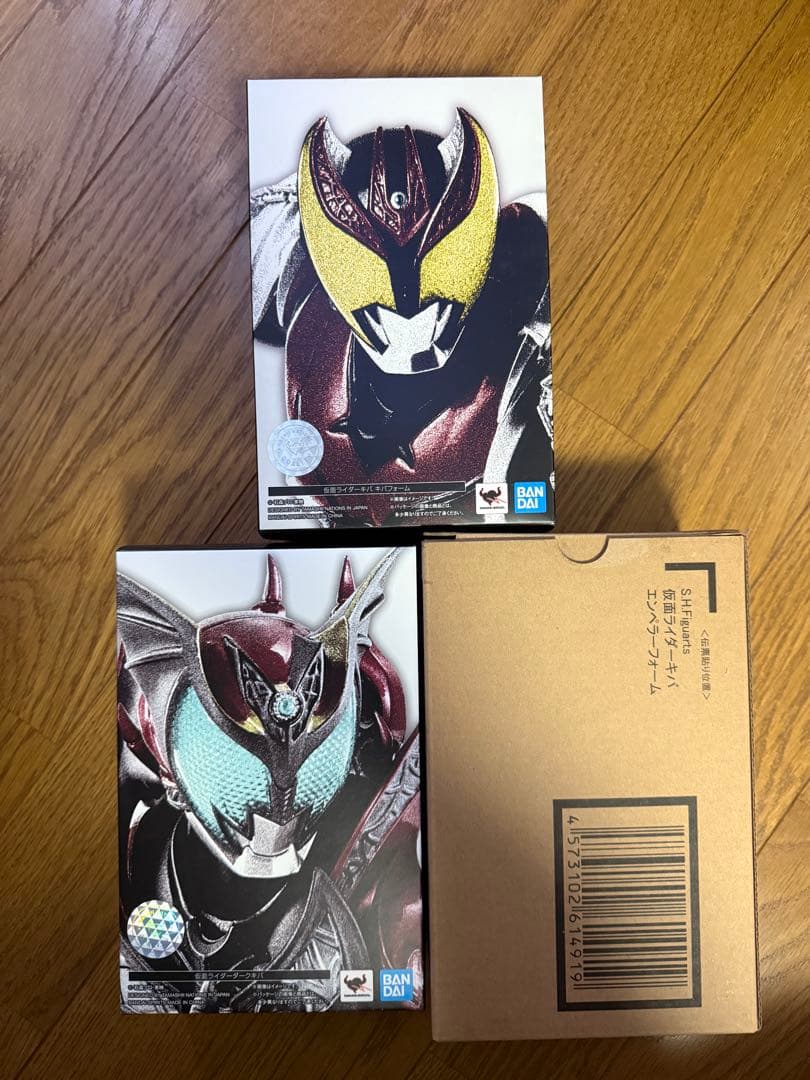 真骨彫　仮面ライダーキバ　3体セット