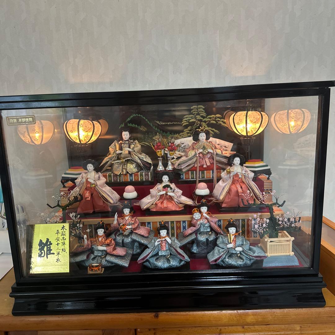 特選 雛人形 ガラスケース入り　黒皮リュウ