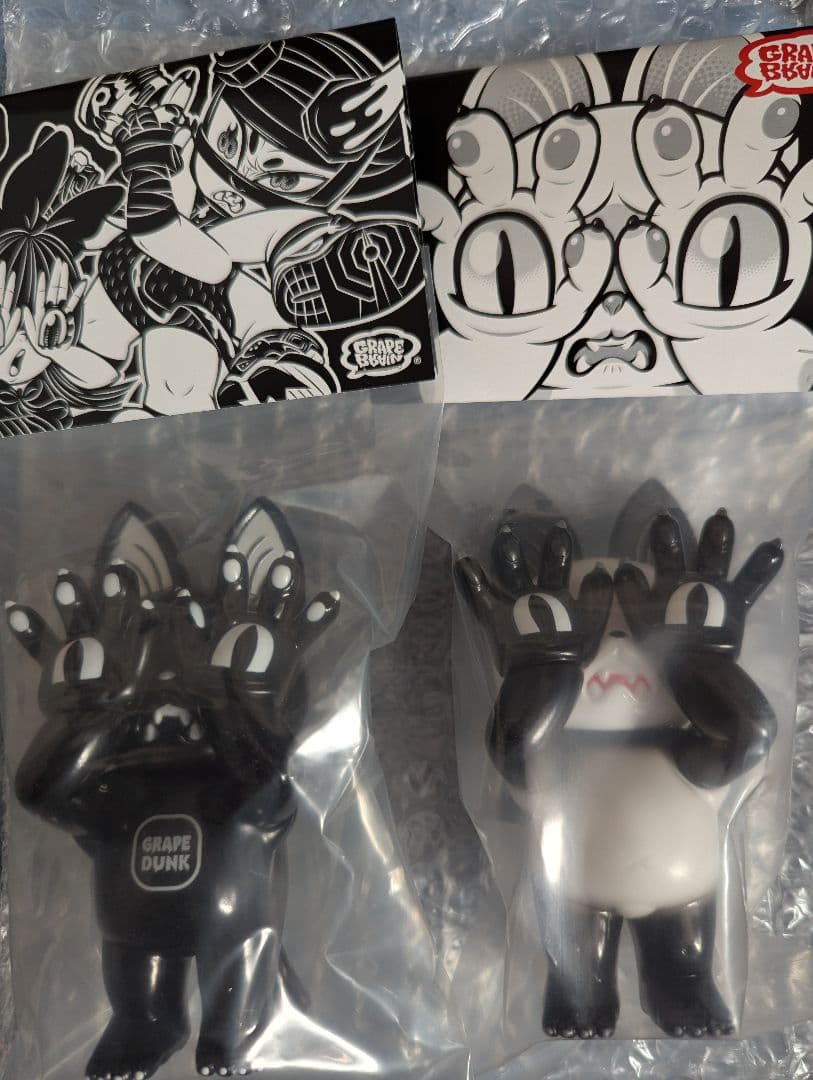 GRAPE BRAIN 　GRAPEBRAIN　 ジゴクネコおにぎりスニダン2体