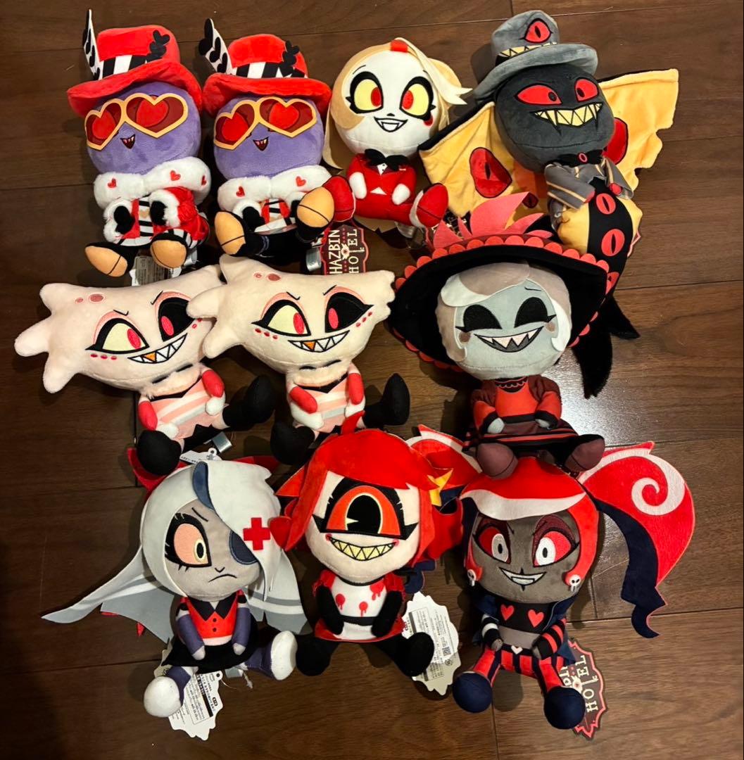 ハズビン・ホテルへようこそ　おすわりぬいぐるみ １０個セット　新品