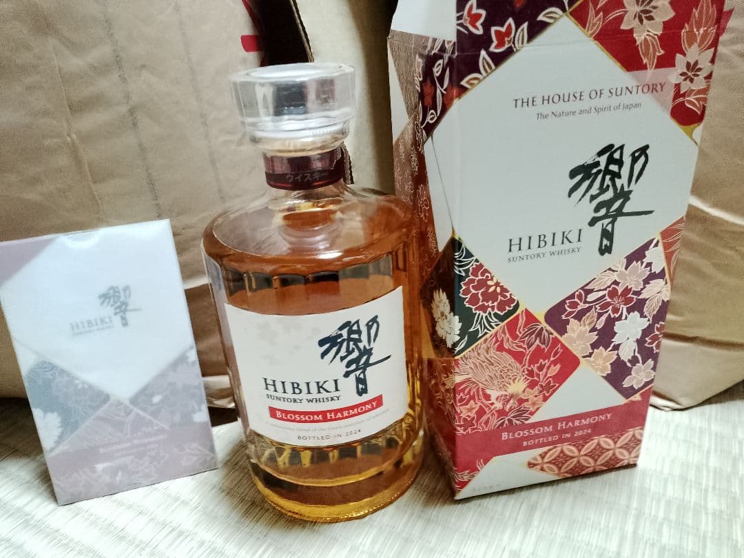 サントリー　響BLOSSOM HARMONY 2024 BOX付 700ml
