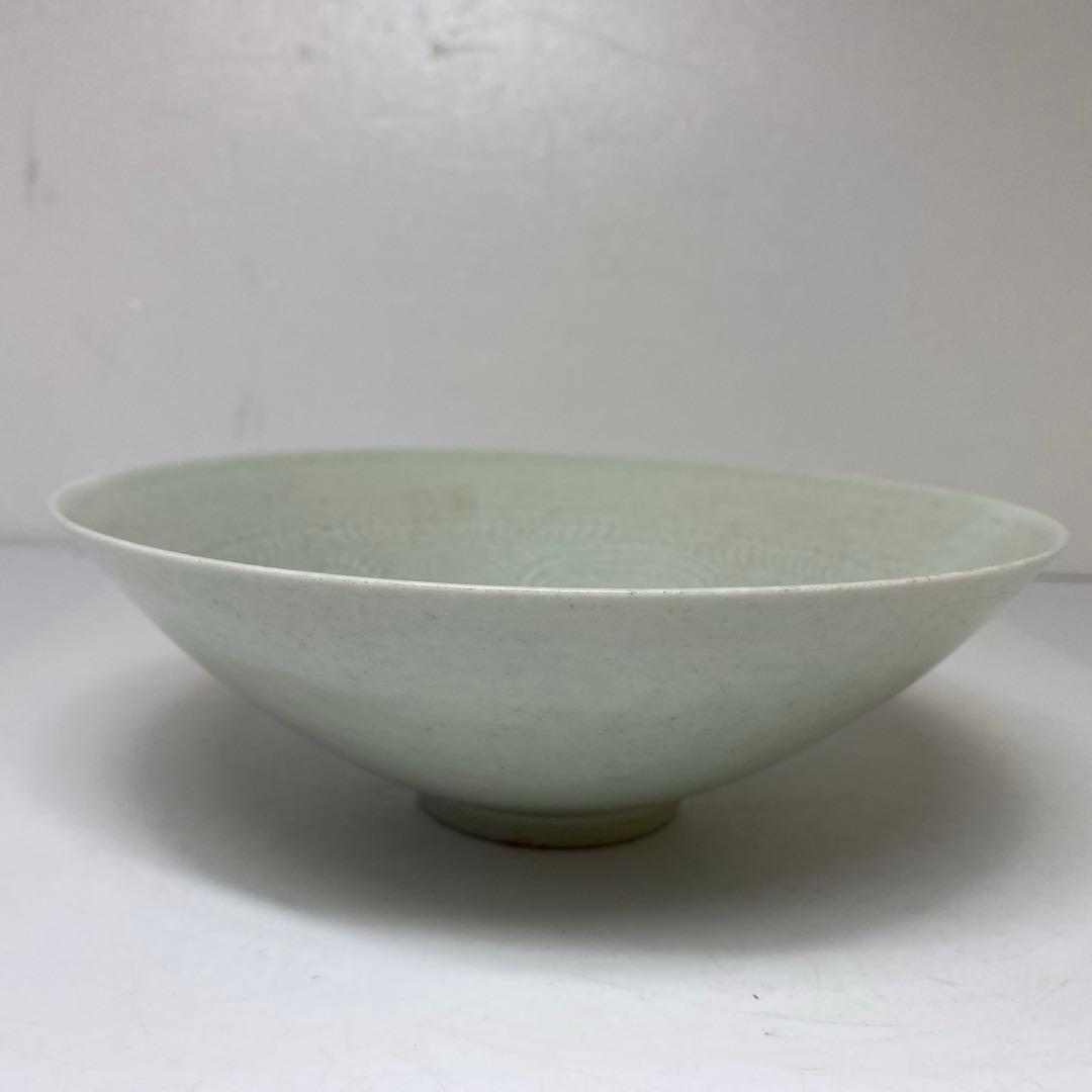 古代中国　青磁　青影刻雲鉢　幅約19.8㎝　トヒチル　東さ7-0304☆2F