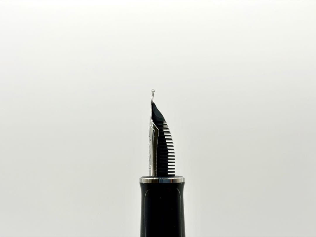 【美品】ペリカンスーべレーンM805ブラックストライプシュトレーゼ