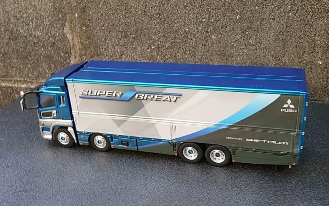 1/43 ふそうスーパーグレート ミニカー