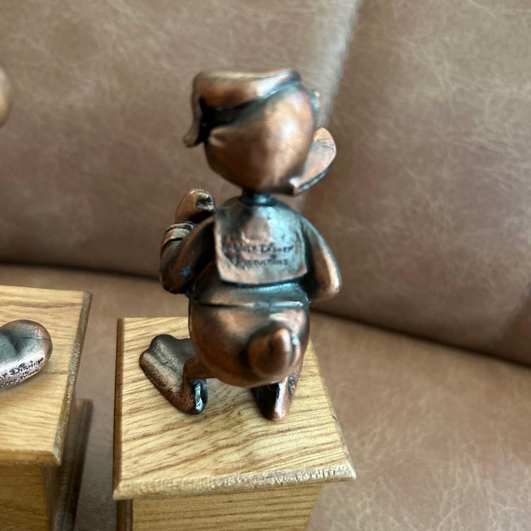Donald DuckとMickey Mouseブロンズ像 金属製 フィギュア