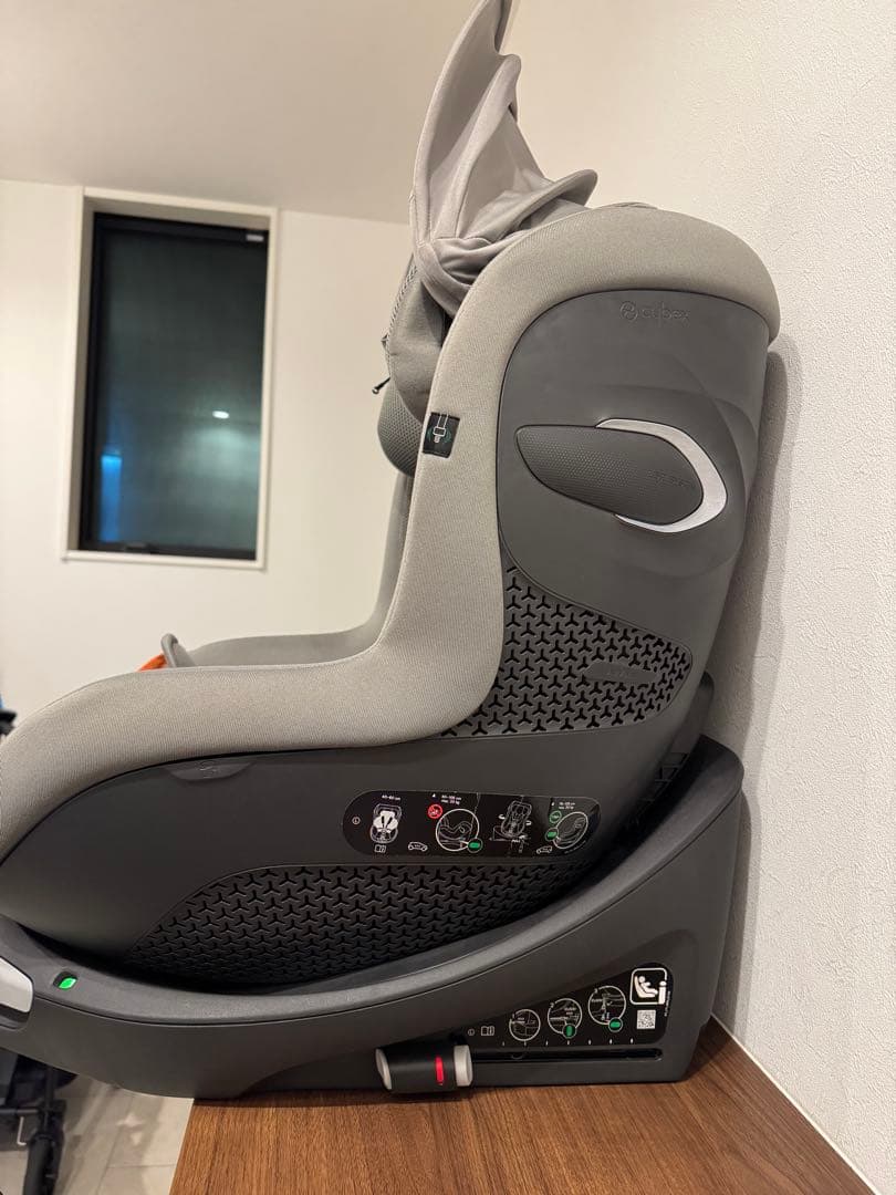 ISOFIX対応 グレー チャイルドシート