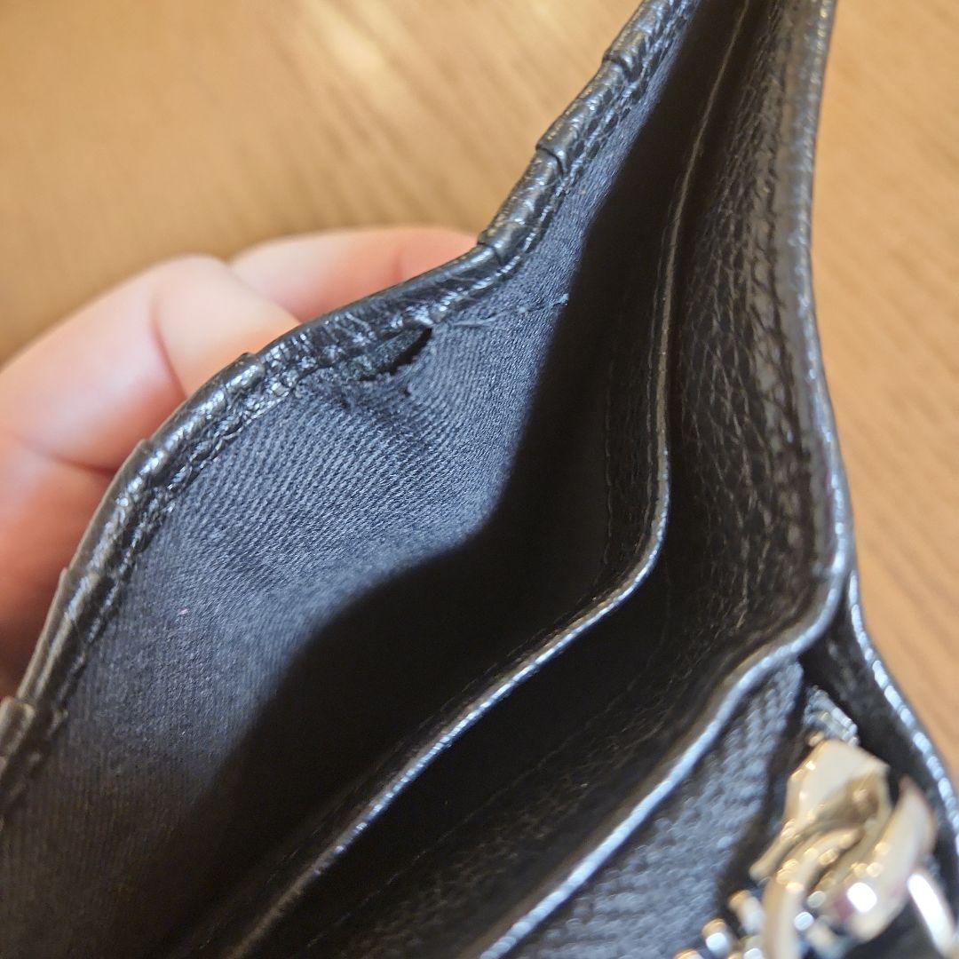 ヴィヴィアン　 二つ折り財布　黒　シルバー