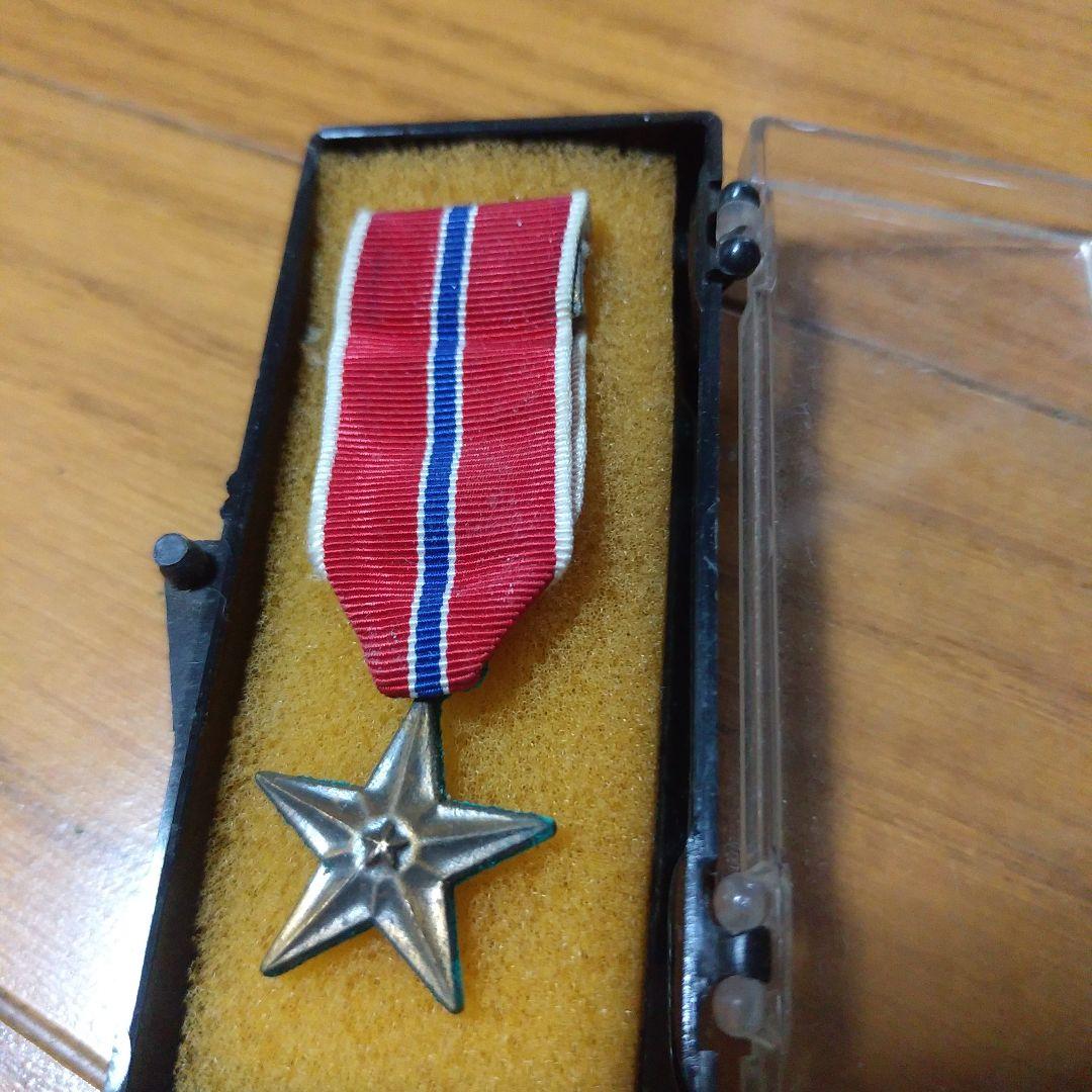 ※アンティーク 未使用アメリカ軍　勲章ピンバッヂ（2個セット)