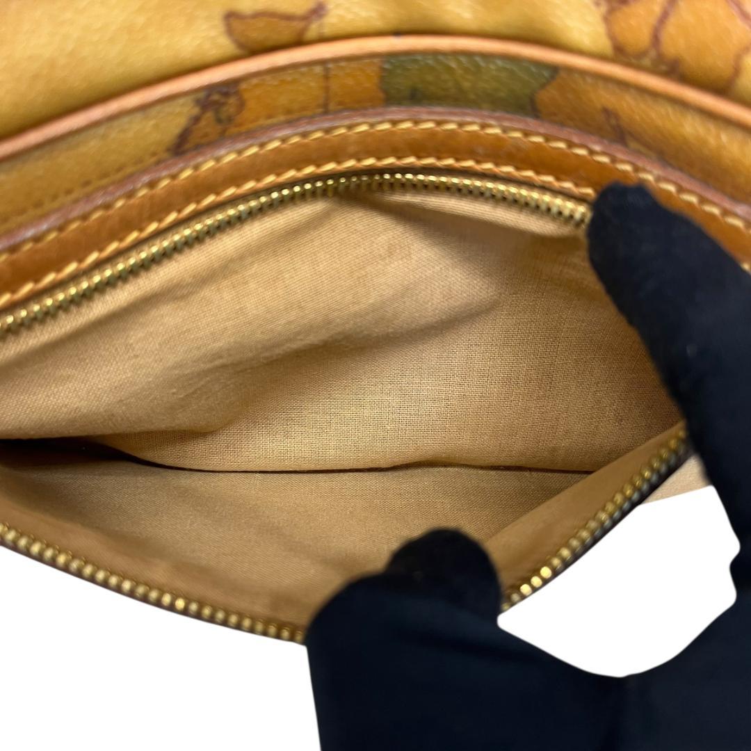 プリマクラッセ　ショルダーバッグ　世界地図柄　レザー　斜め掛け